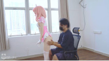 かわいい看護婦さん窒息ゲームを受ける
